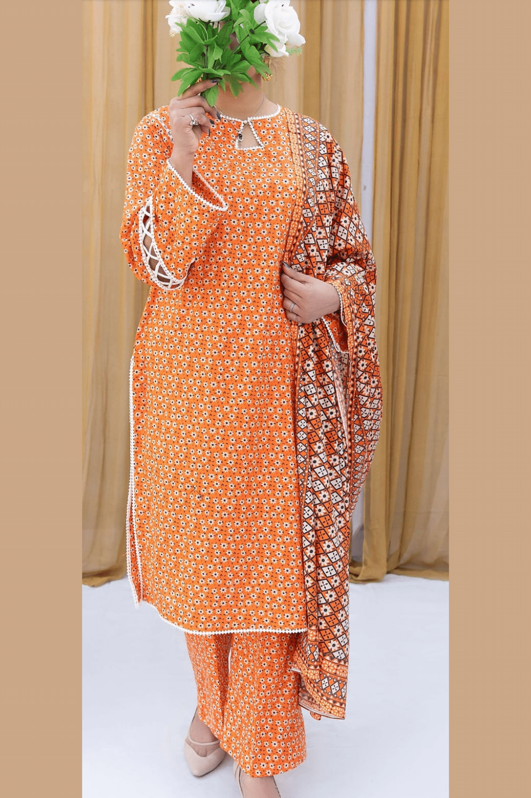 PRESENTING NOOR E CHASHAM BY SAPHONA Stylelibas.com