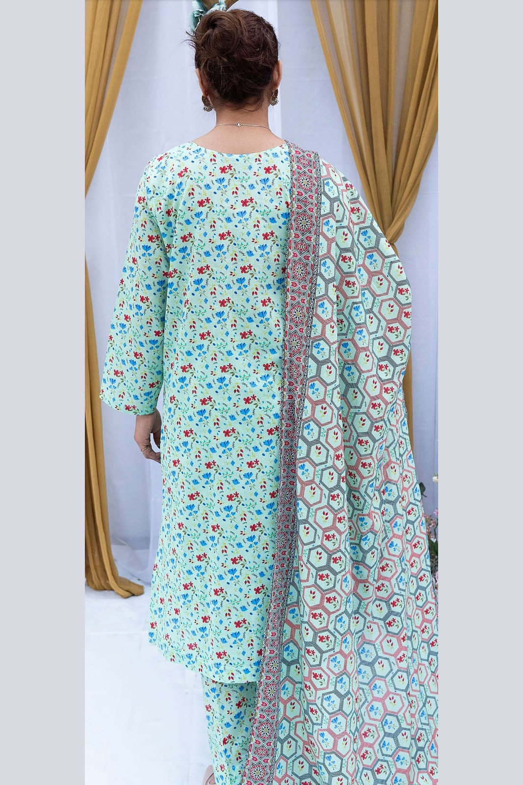 PRESENTING NOOR E CHASHAM BY SAPHONA Stylelibas.com