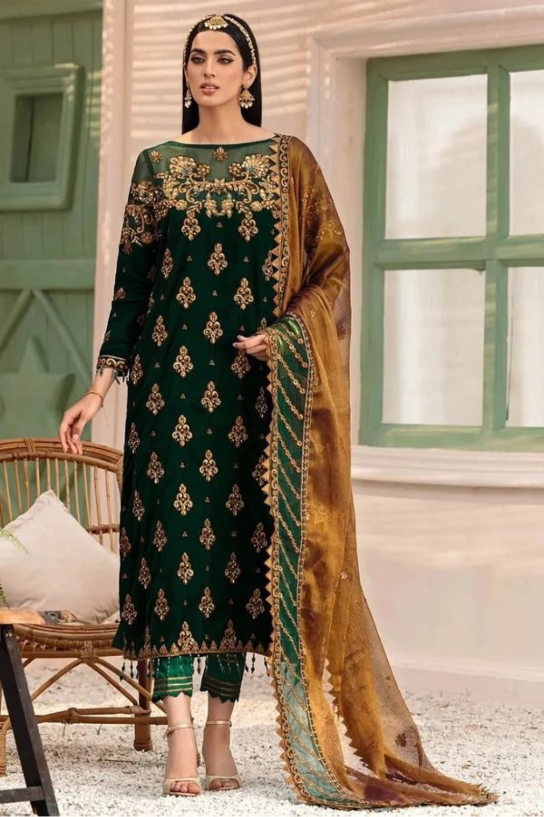 IZNIK - 03Pieces Unstiched Emb Ready To Wear Collection