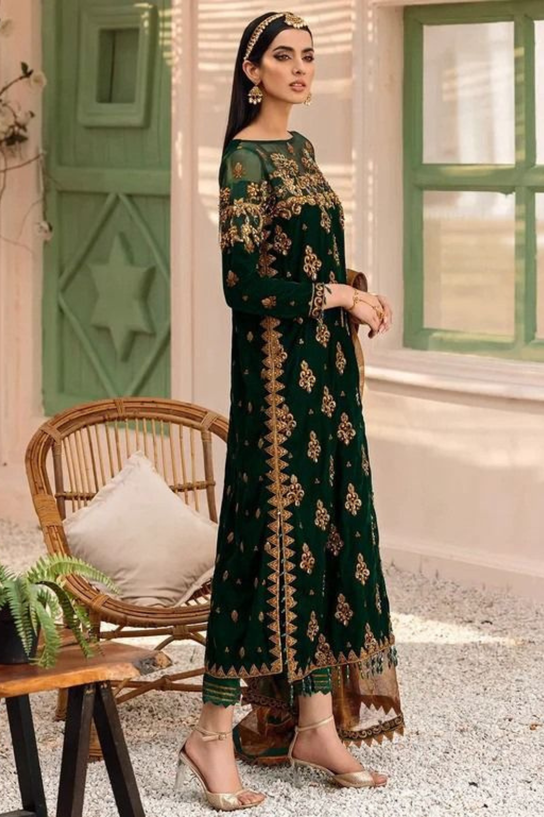 IZNIK - 03Pieces Unstiched Emb Ready To Wear Collection