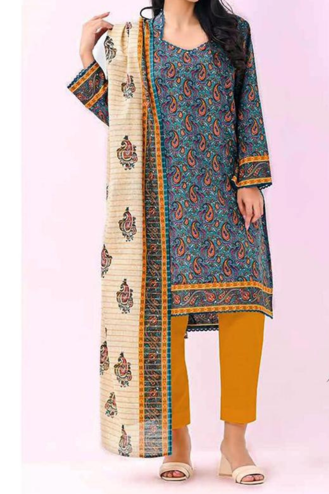 Brand : MEHAK_ Premium Qaulity Khaddar-3 Piece Printed.