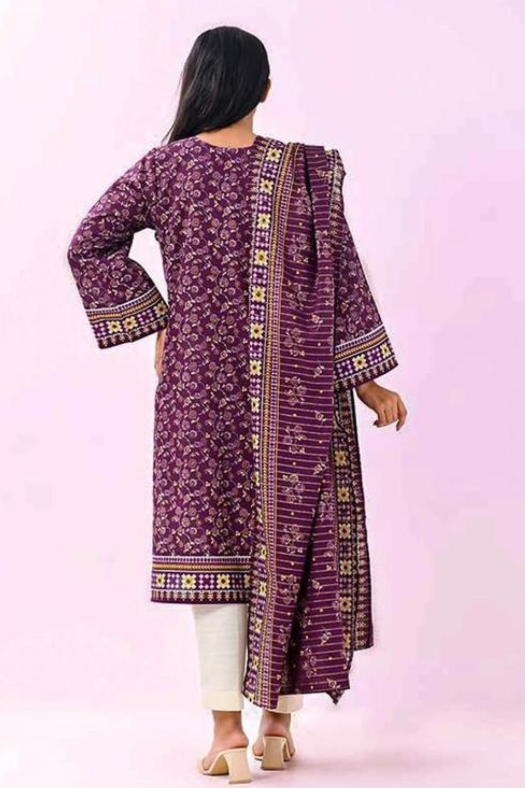 Brand : MEHAK_ Premium Qaulity Khaddar-3 Piece Printed.