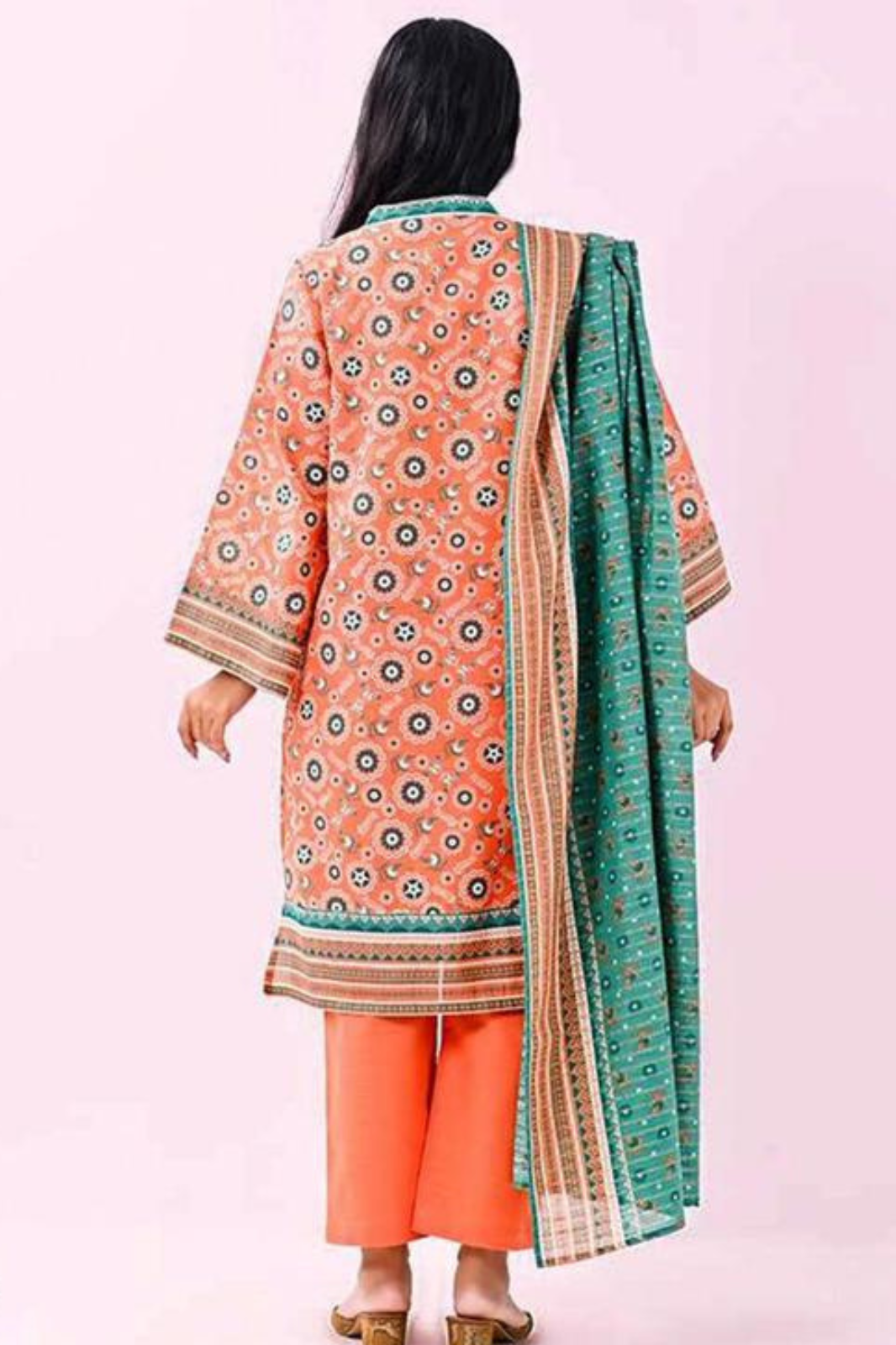 Brand : MEHAK_ Premium Qaulity Khaddar-3 Piece Printed.