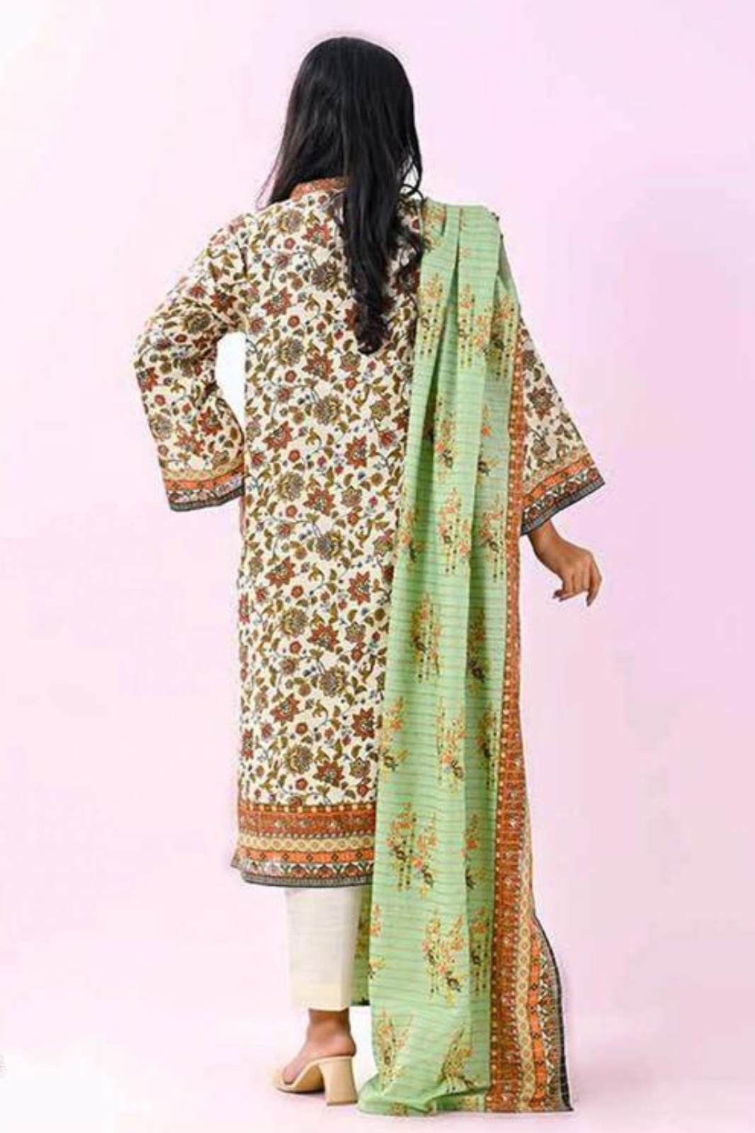 Brand : MEHAK_ Premium Qaulity Khaddar-3 Piece Printed.