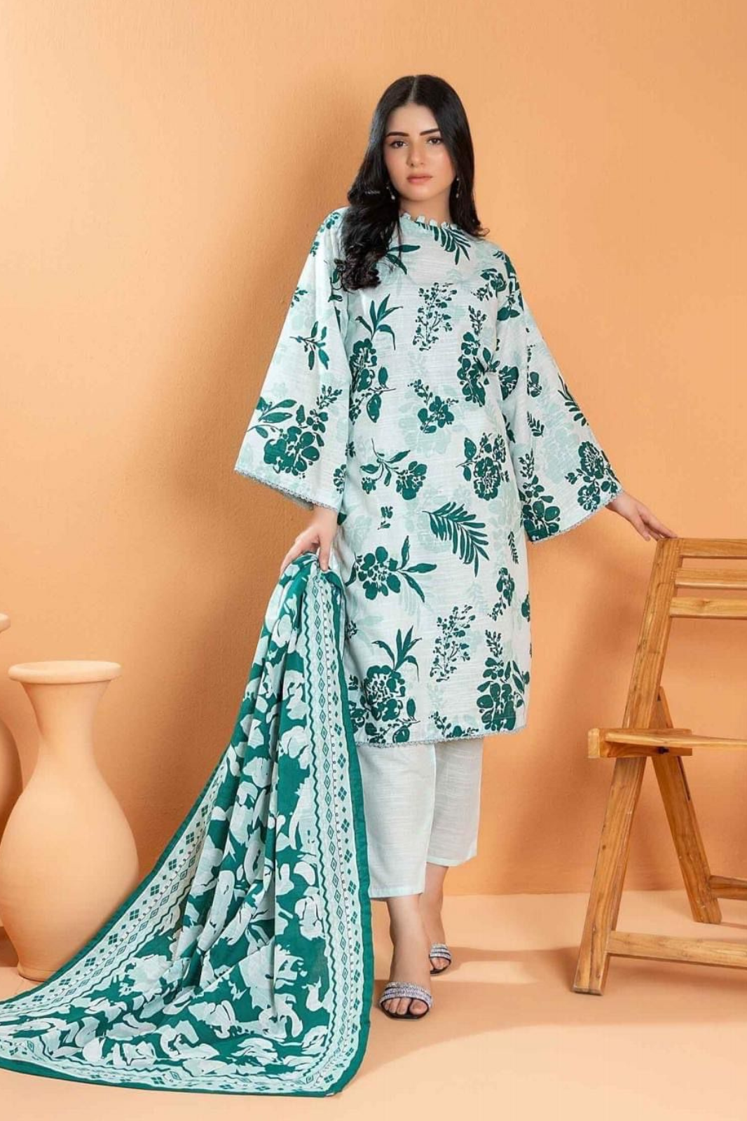 ZESH Unstitch Collection - 3Pieces Khaddar Stuff 